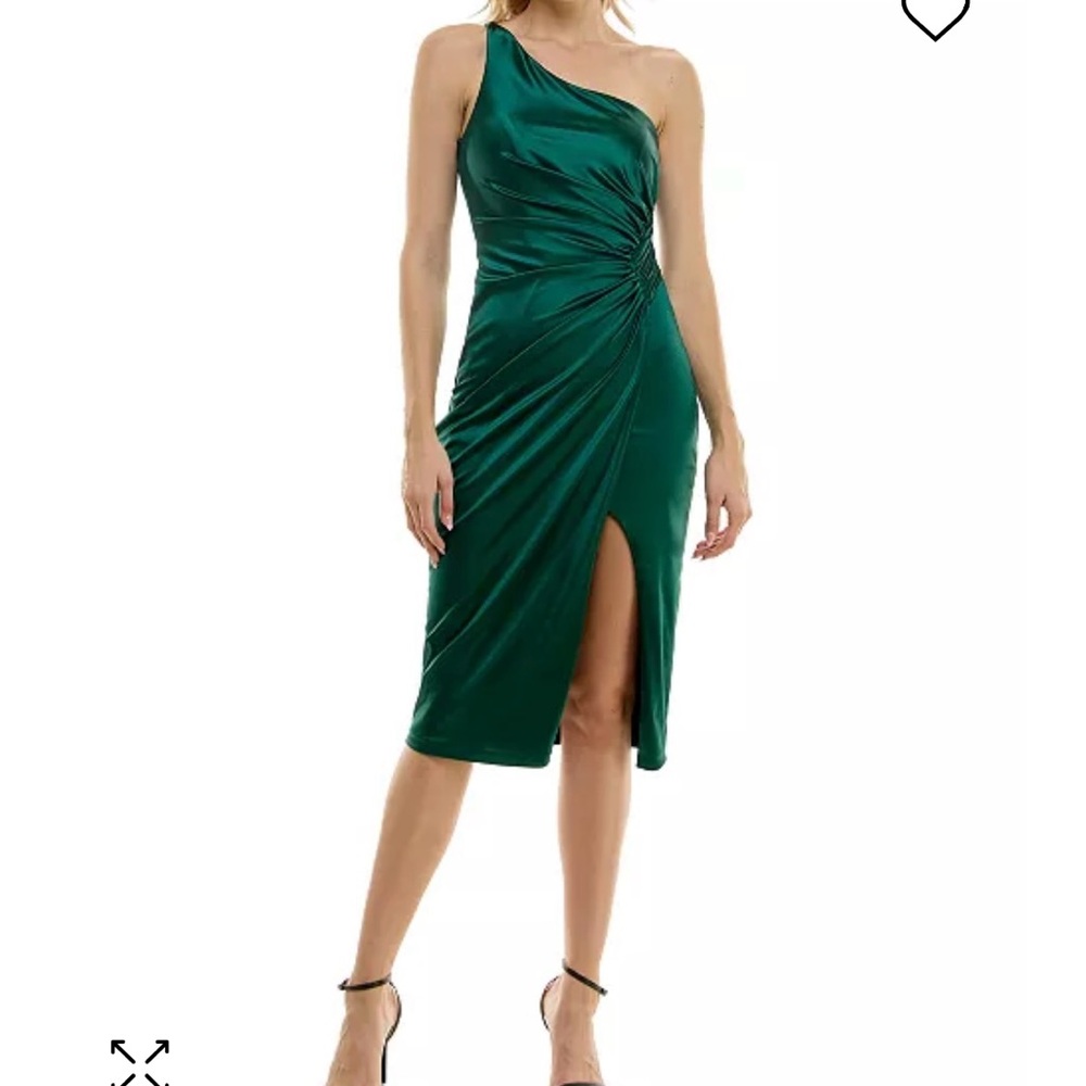 Emerald Green One-Shoulder Dress